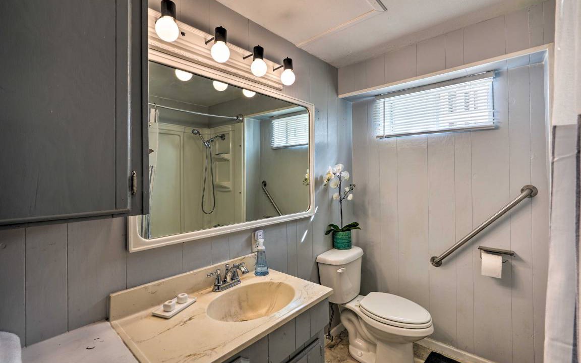Photo of Bathroom in Glencoe