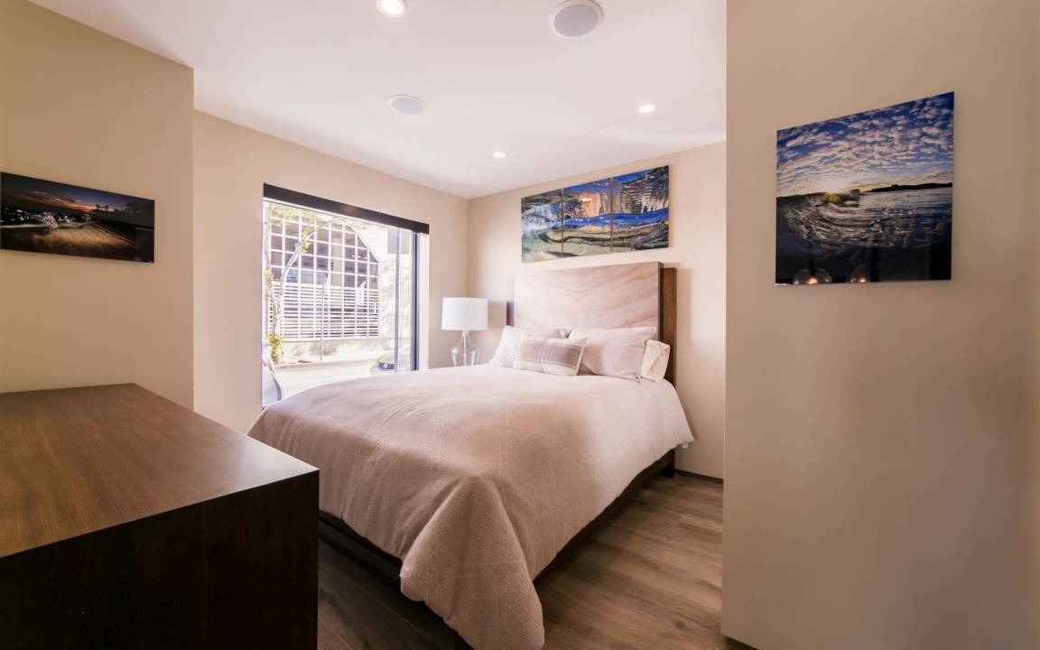 Photo of Bedroom in Balboa Peninsula