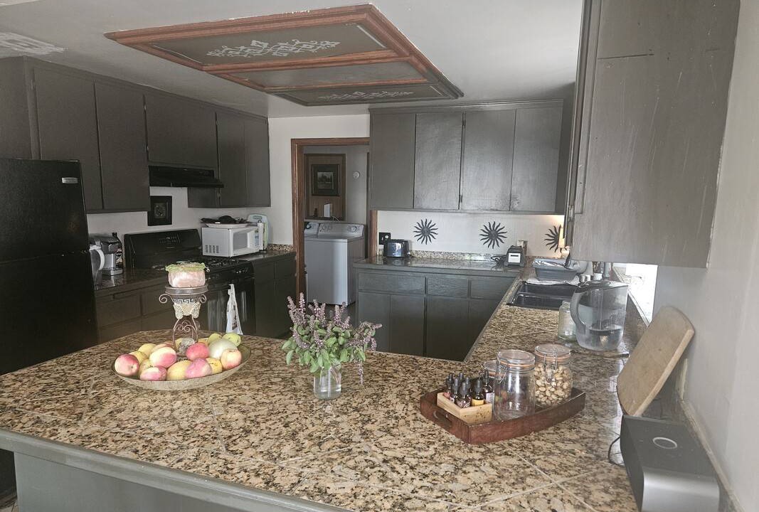 Photo of Kitchen in Central Escondido