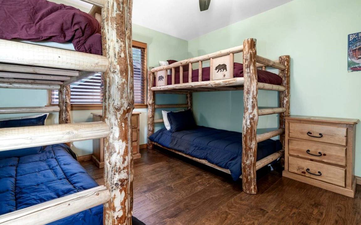 Photo of Bedroom in Summit Estates