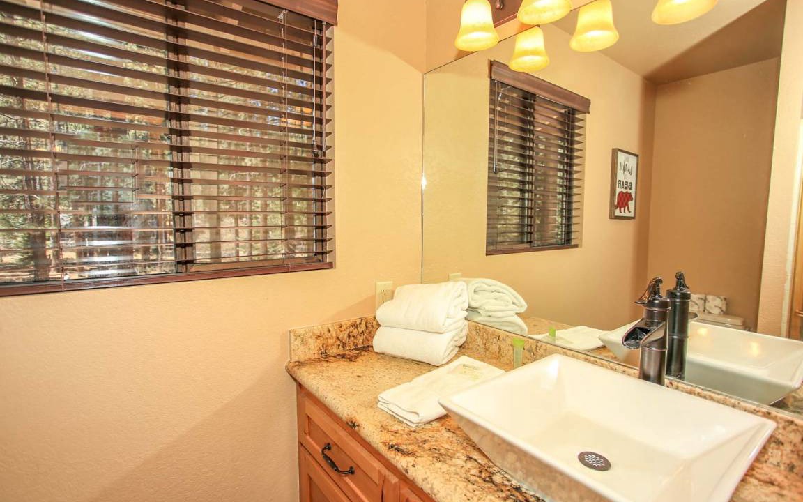 Photo of Bathroom in Summit Estates