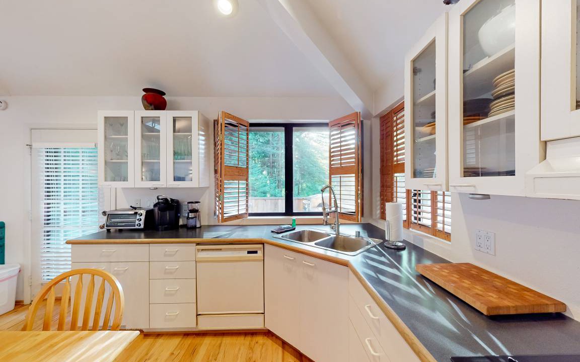 Photo of Kitchen in Crescent City
