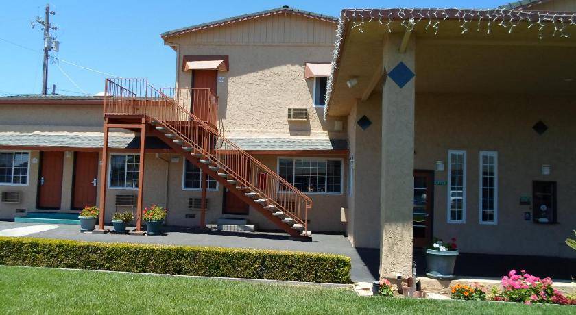 Photo of Buildings in Morgan Hill