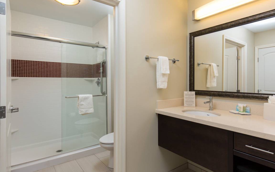Photo of Bathroom in Corona