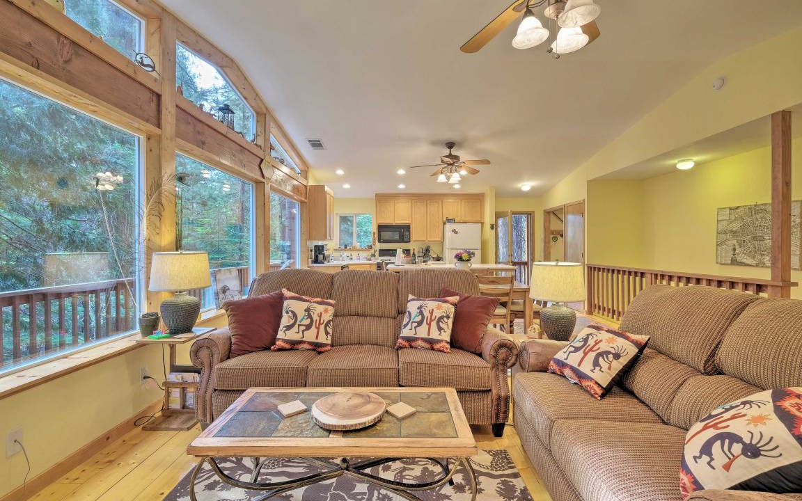 Photo of Livingroom in Arnold