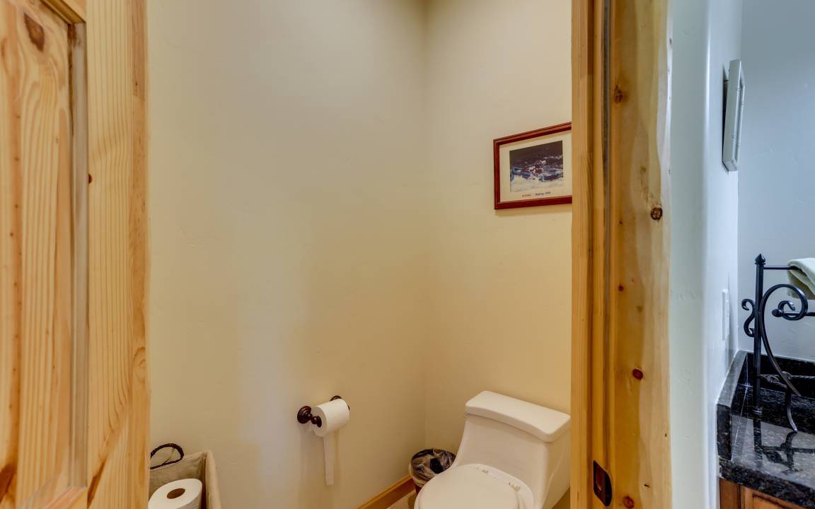 Photo of Bathroom in Castle Glen Estates