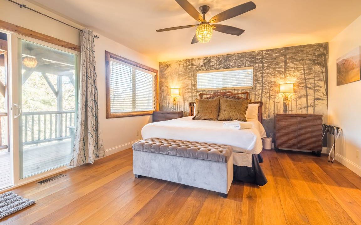 Photo of Bedroom in Upper Moonridge