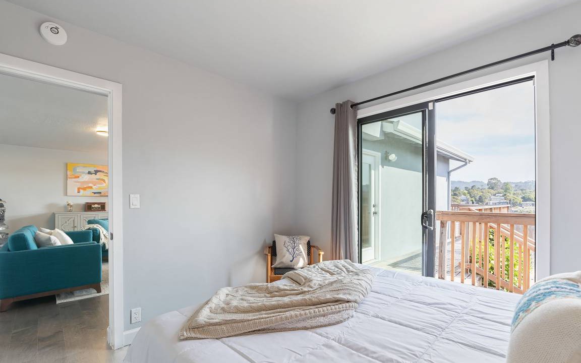 Photo of Bedroom in Del Rey Oaks