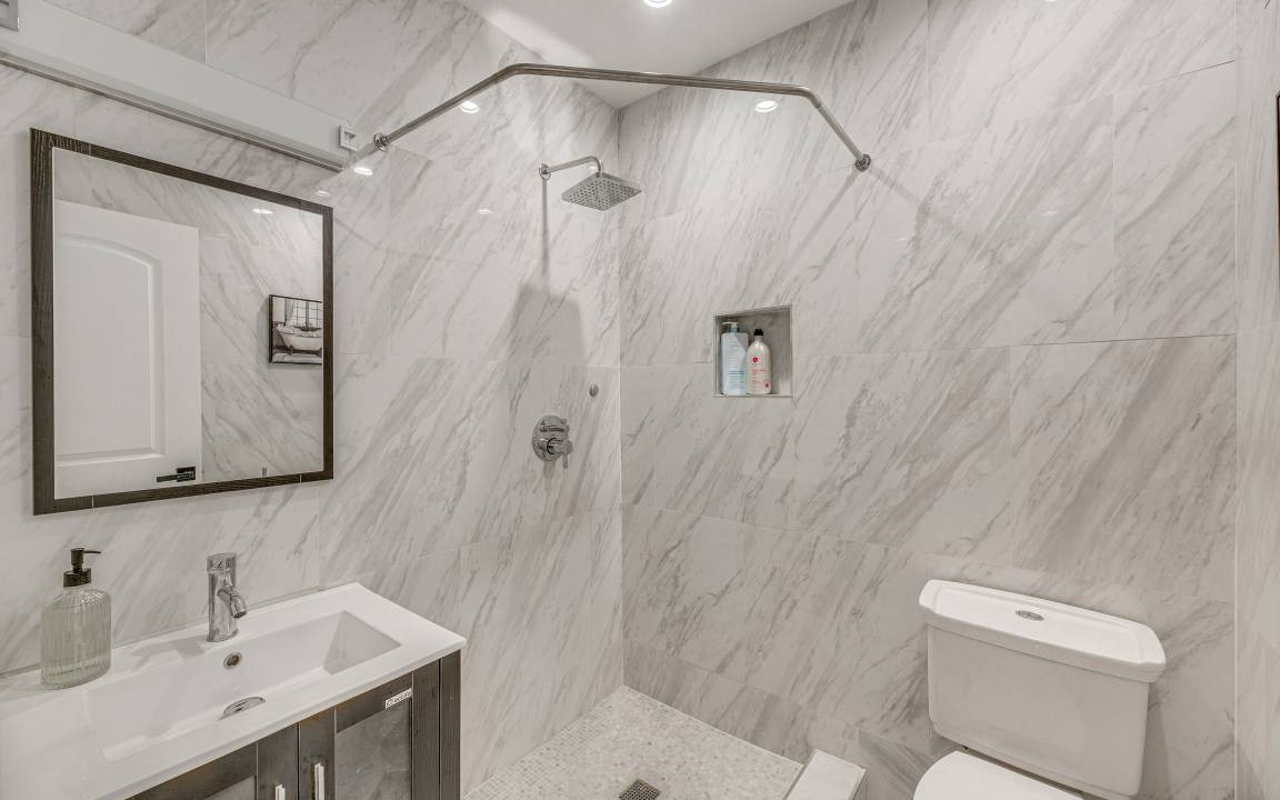 Photo of Bathroom in East Los Angeles