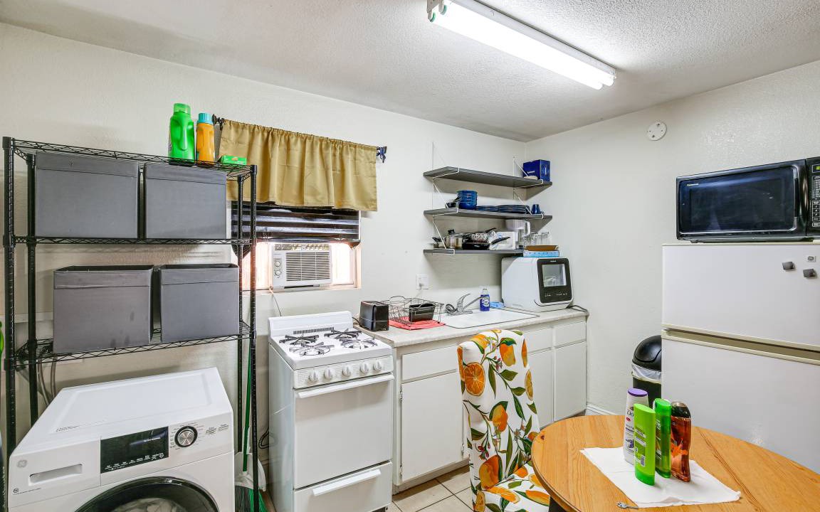 Photo of Kitchen in Circle Area