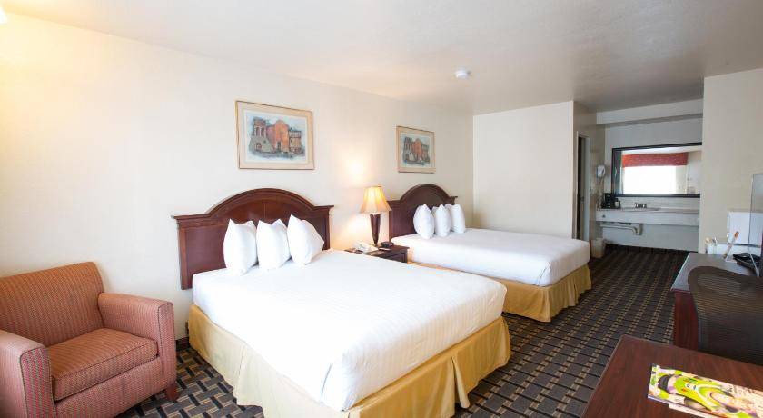 Photo of Bedroom in Anaheim Resort