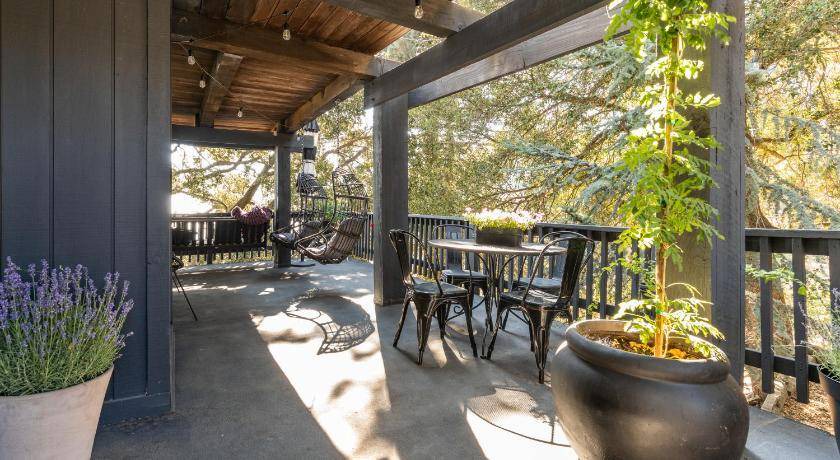 Photo of Patio Balcony in Crestline