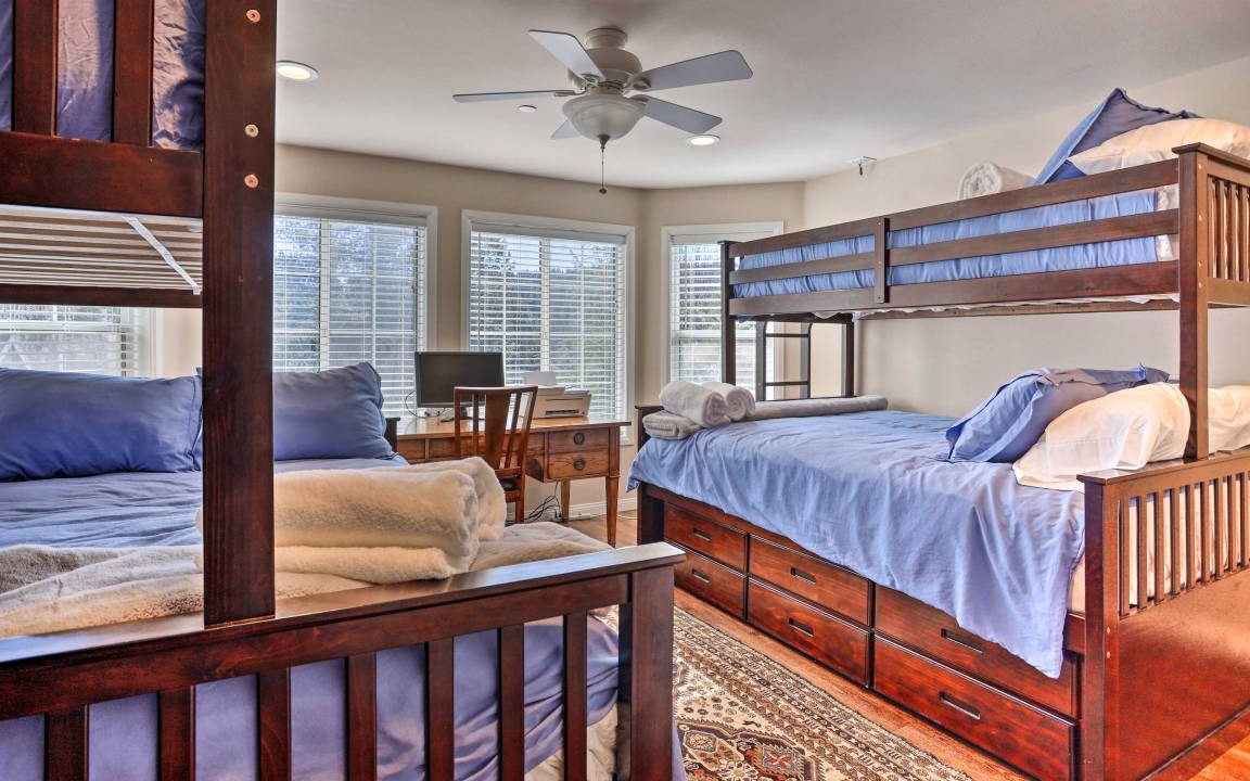 Photo of Bedroom in Blue Jay