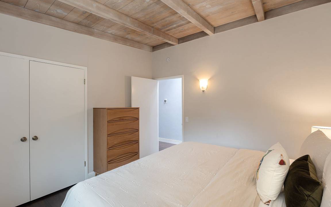 Photo of Bedroom in Del Monte Forest
