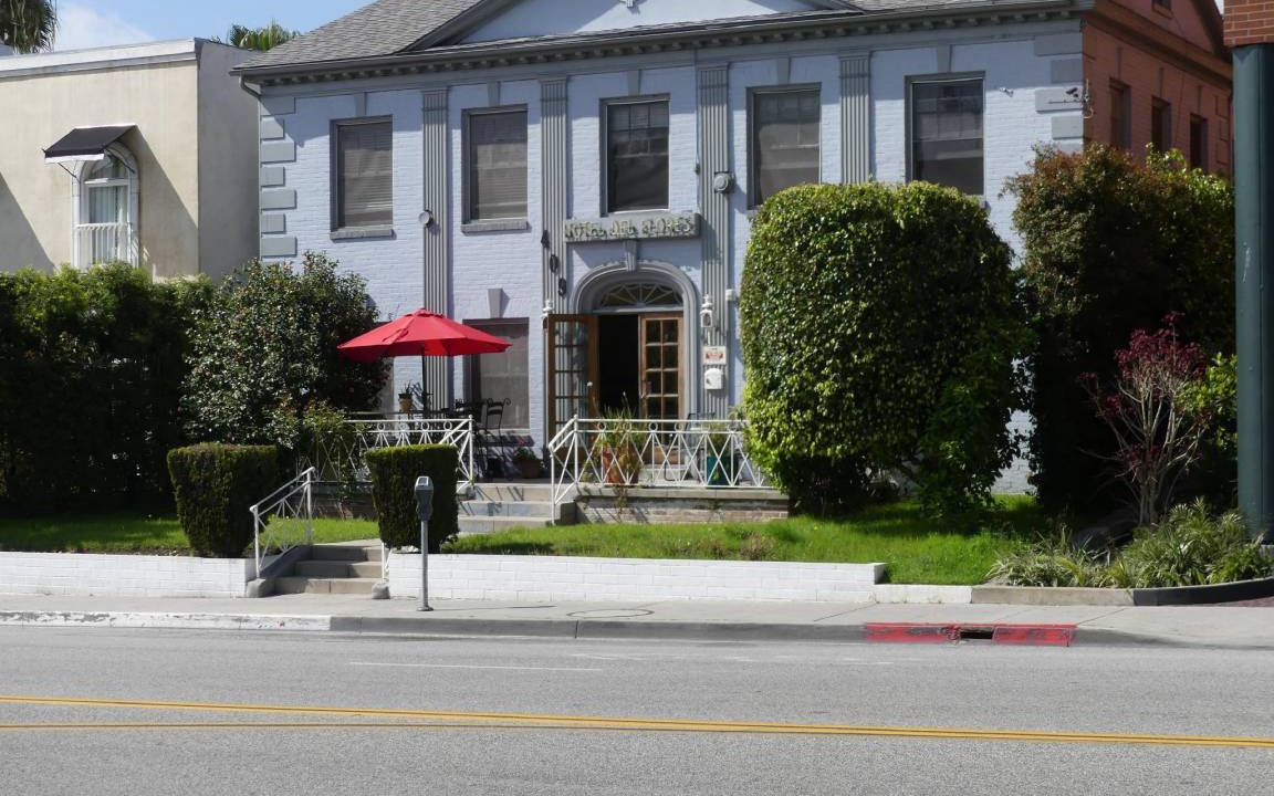 Photo of Others in Beverly Hills