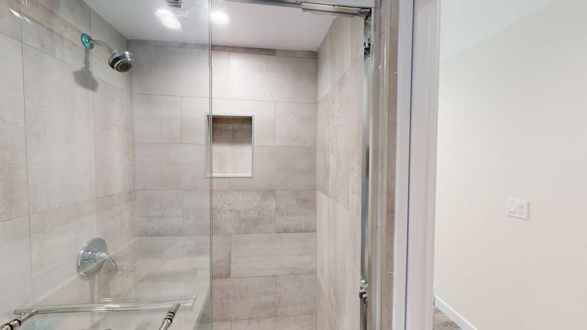 Photo of Bathroom in Boyle Heights