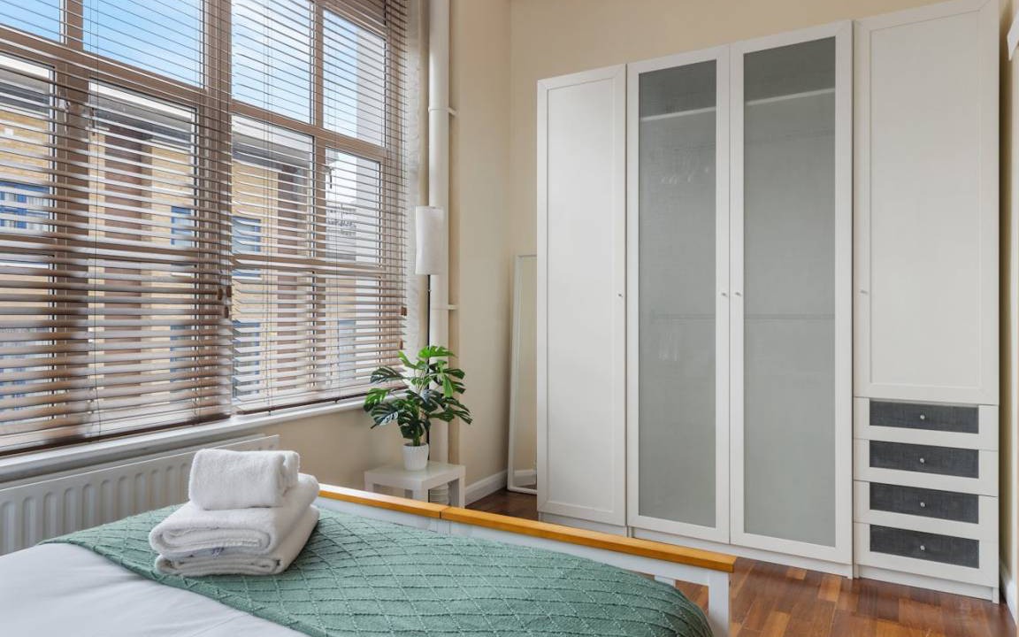 Photo of Bedroom in Limehouse