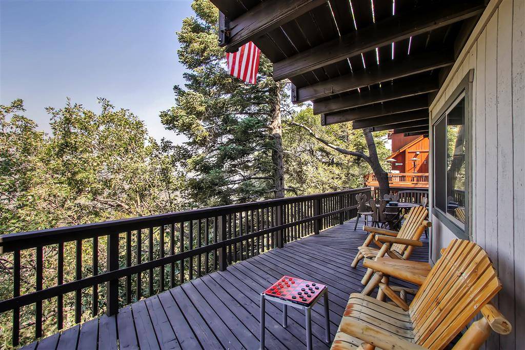 Photo of Patio Balcony in Lake Arrowhead