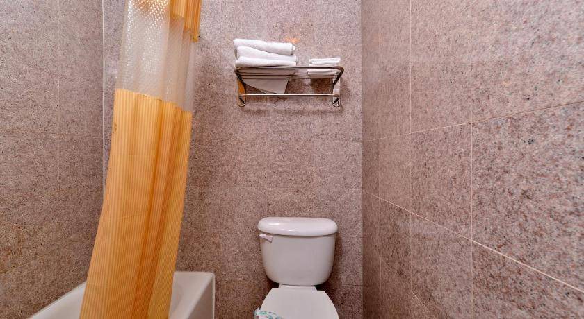 Photo of Bathroom in East Pasadena