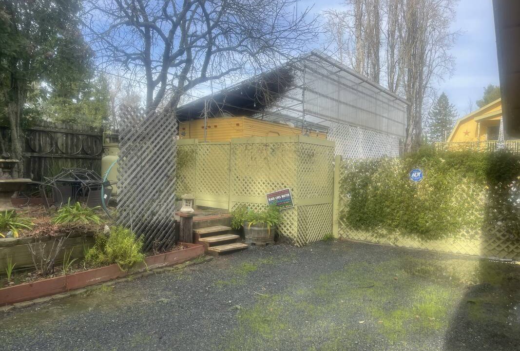 Photo of Others in Sebastopol
