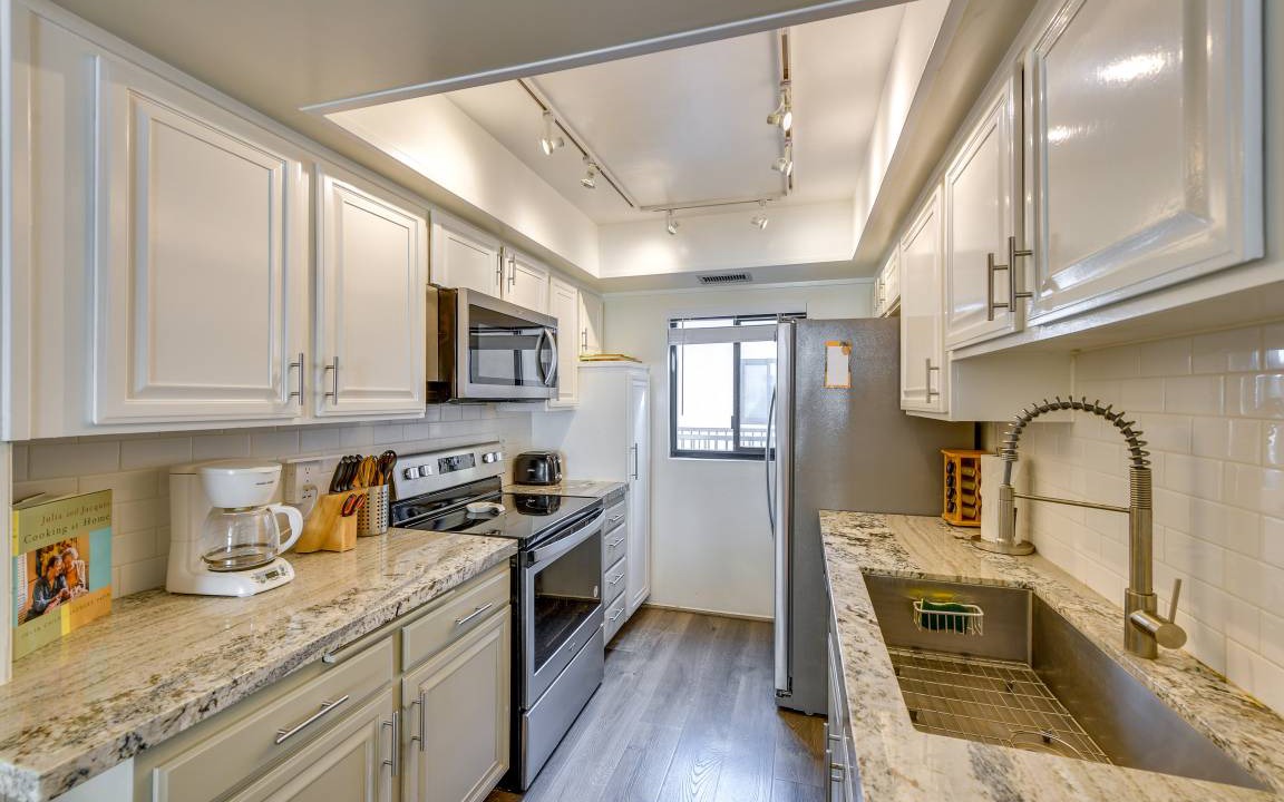 Photo of Kitchen in Sunrise Vista Chino