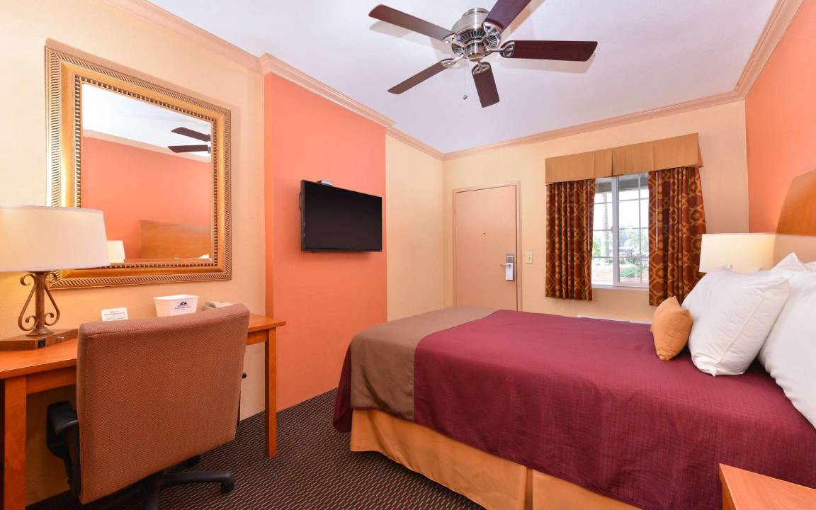 Photo of Bedroom in Porterville