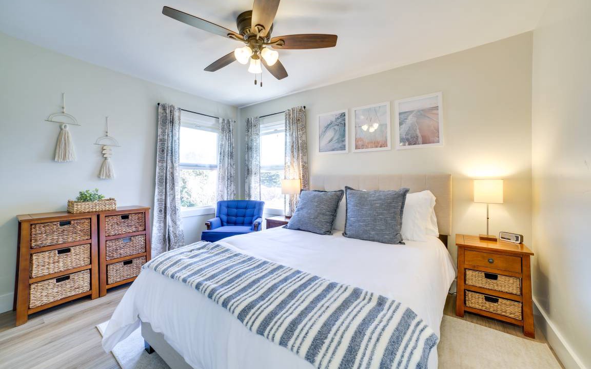 Photo of Bedroom in Del Rey Oaks