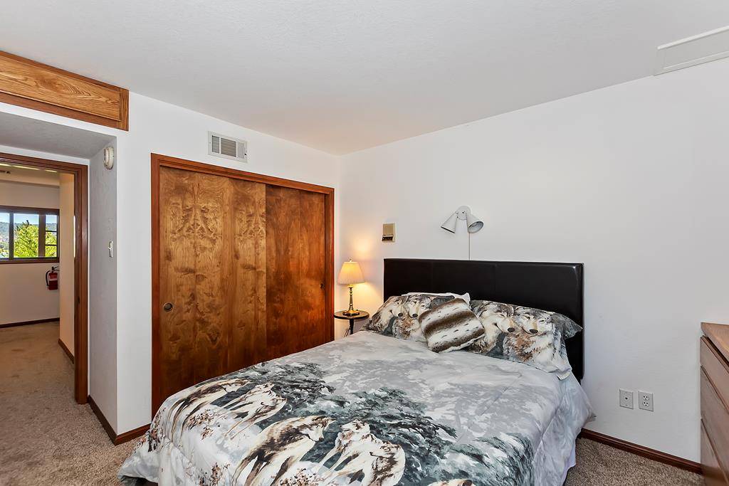 Photo of Bedroom in Fawnskin
