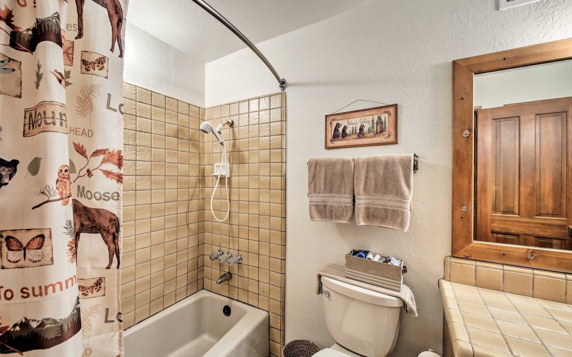 Photo of Bathroom in Lake Arrowhead