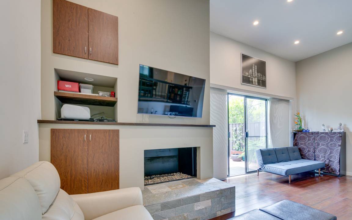 Photo of Livingroom in Beverly Hills