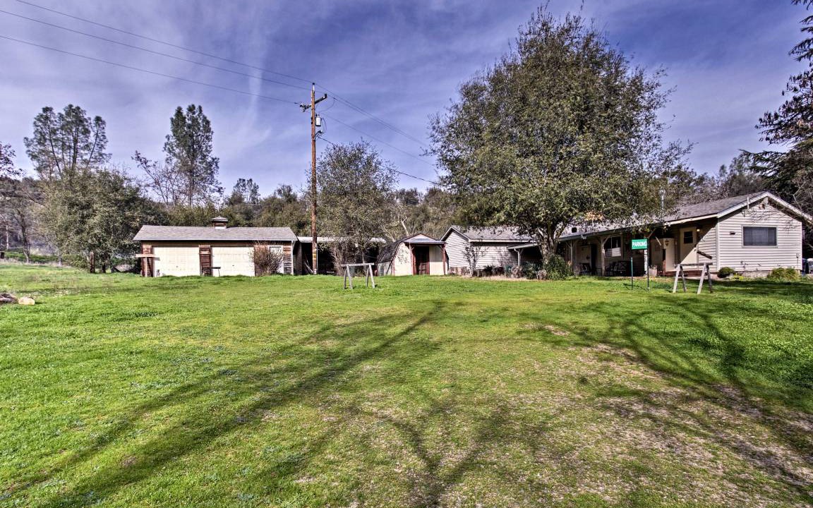 Photo of Others in Mariposa