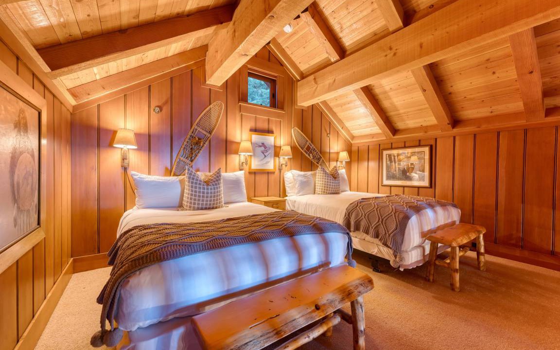 Photo of Bedroom in Homewood