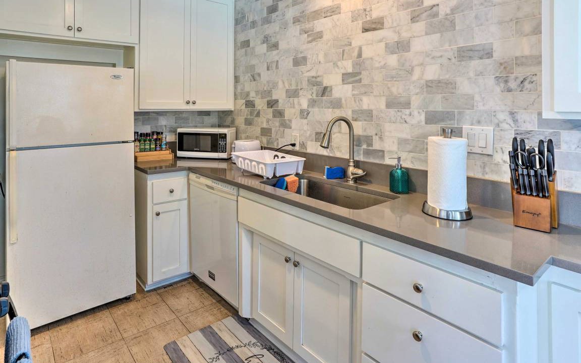 Photo of Kitchen in Laguna Beach