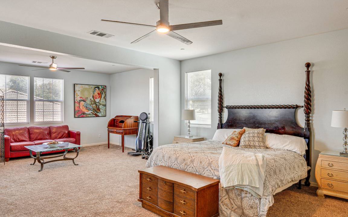Photo of Livingroom in Bakersfield