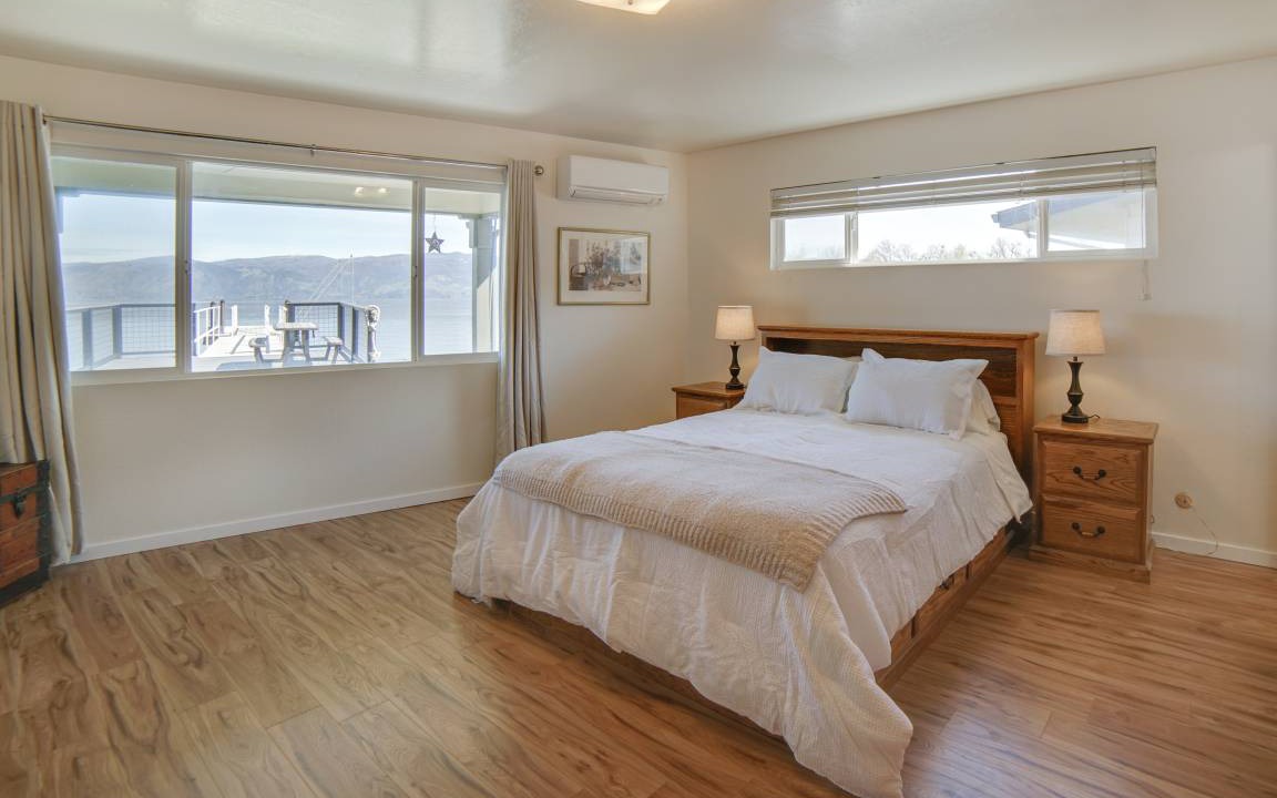 Photo of Bedroom in Lakeport