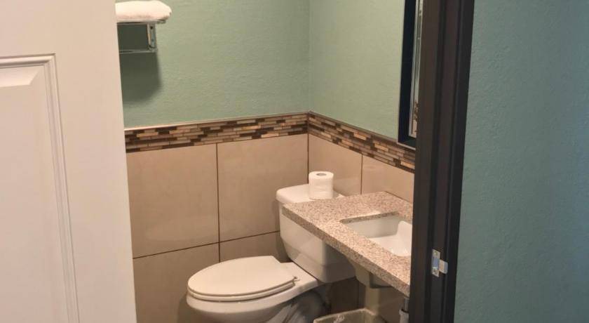 Photo of Bathroom in Eagle Rock