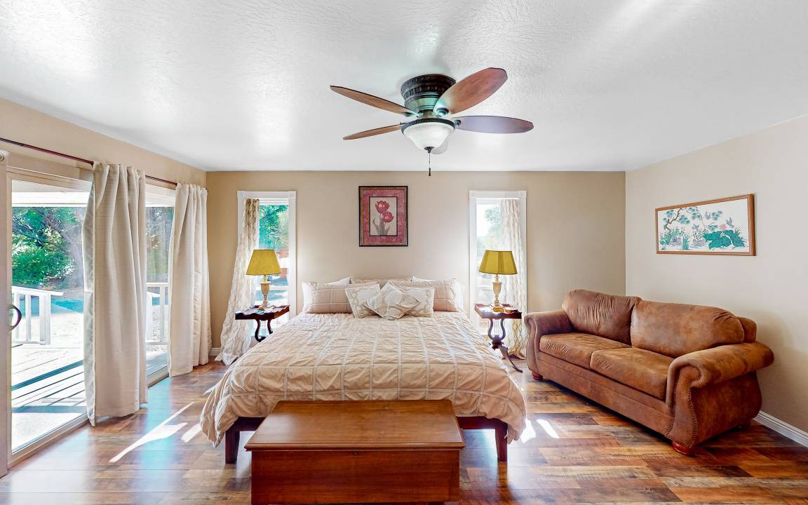 Photo of Bedroom in Jamestown