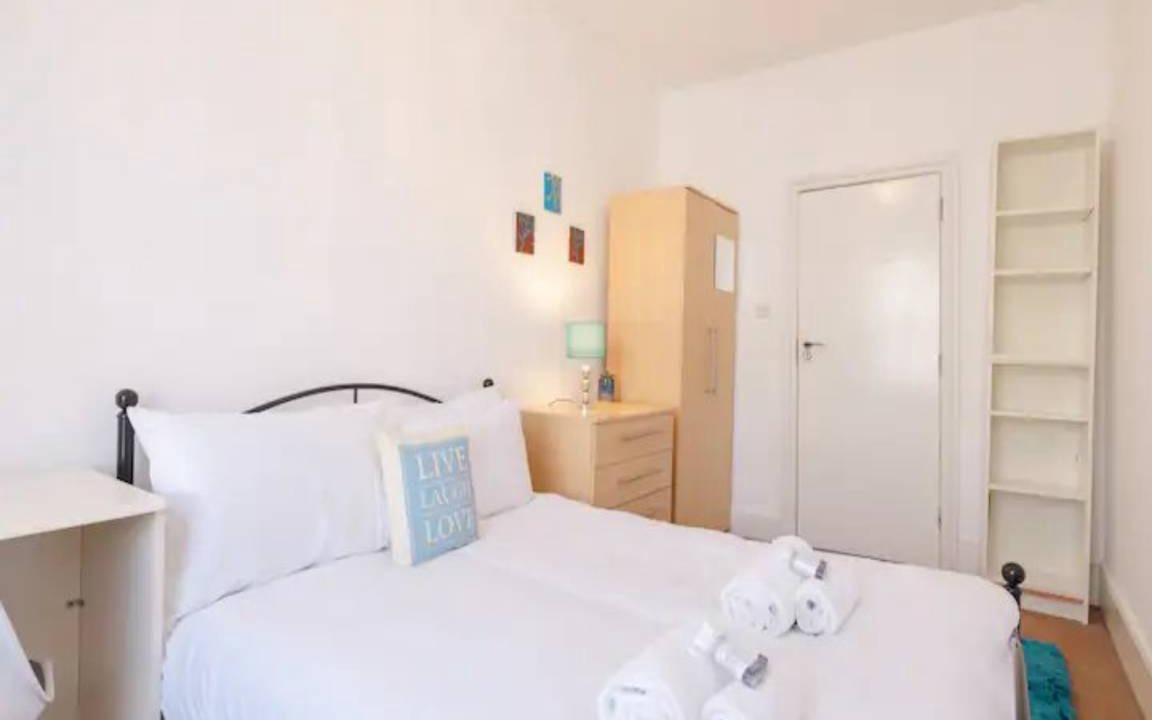 Photo of Bedroom in Cantelowes