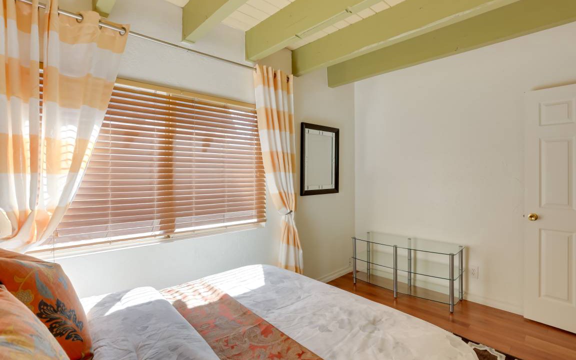Photo of Bedroom in Crestline