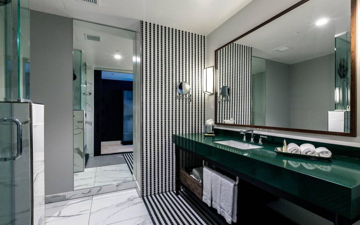 Photo of Bathroom in Downtown Los Angeles