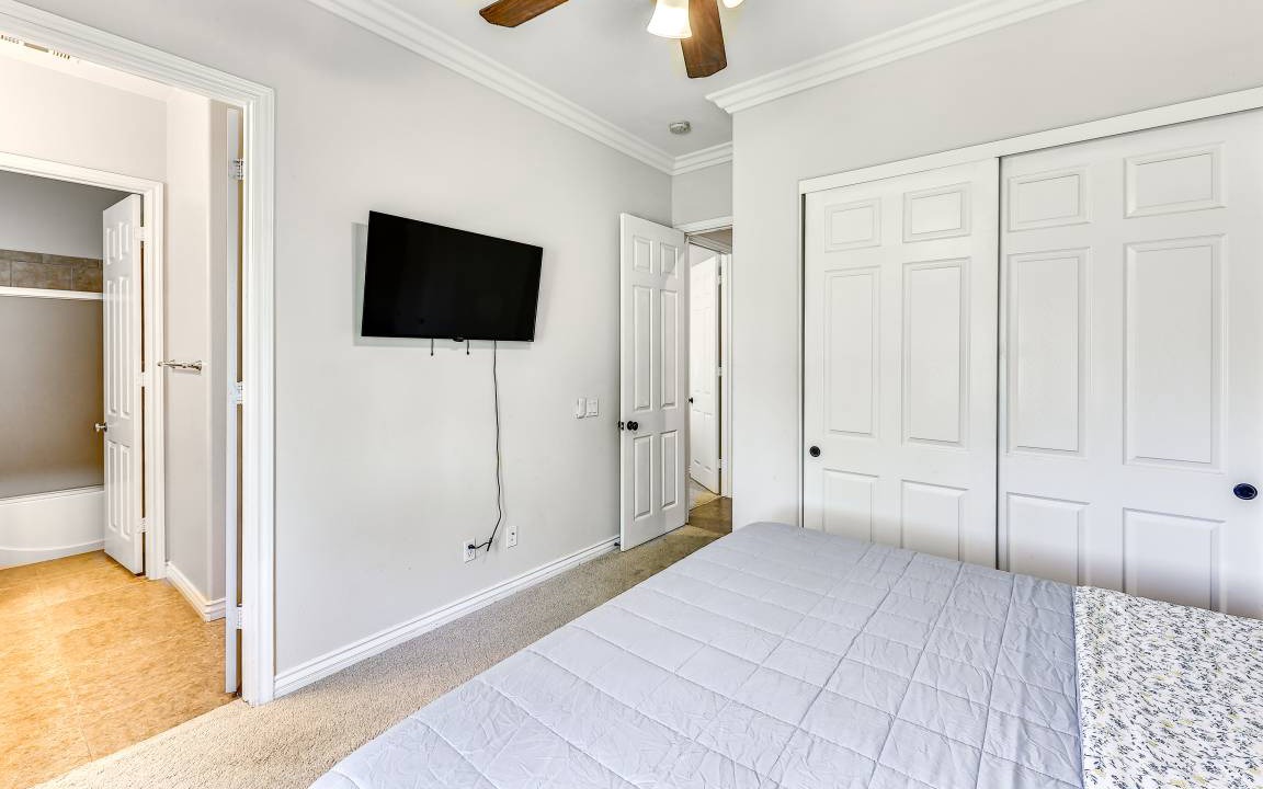 Photo of Bedroom in Alessandro Heights
