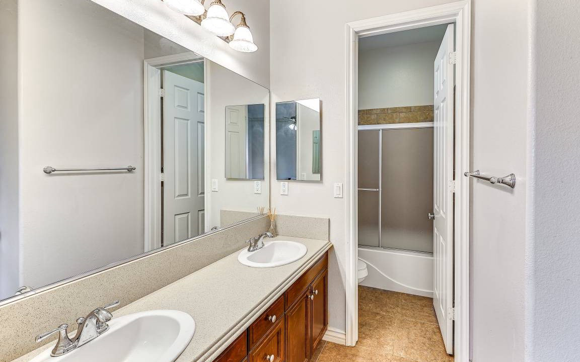Photo of Bathroom in Alessandro Heights
