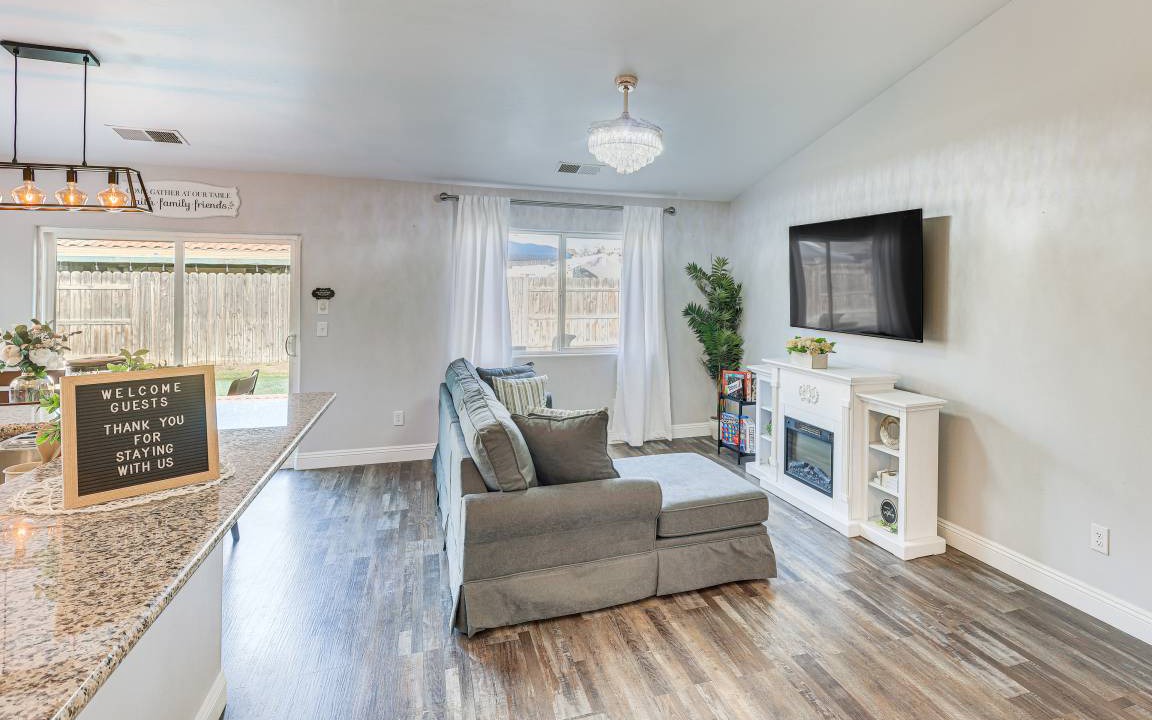 Photo of Livingroom in Pumpkin Center
