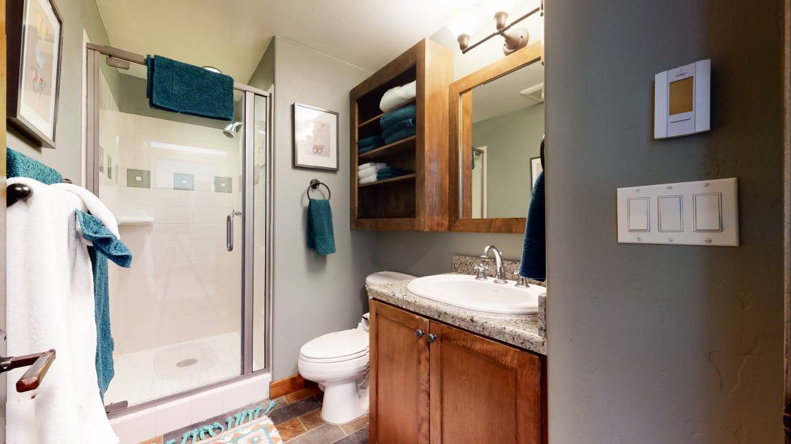 Photo of Bathroom in Woodwinds