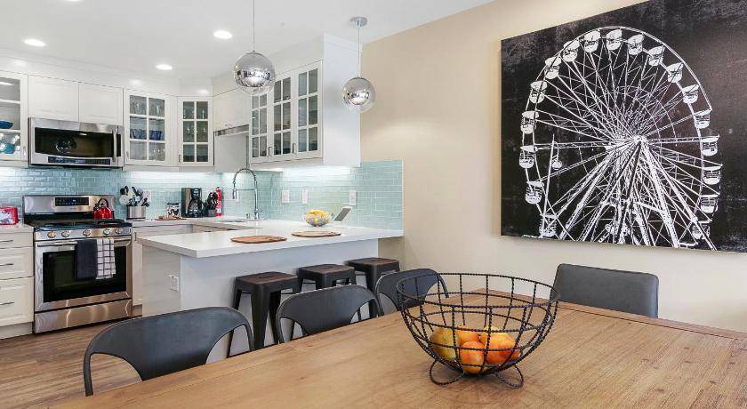 Photo of Livingroom in Hermosa Village