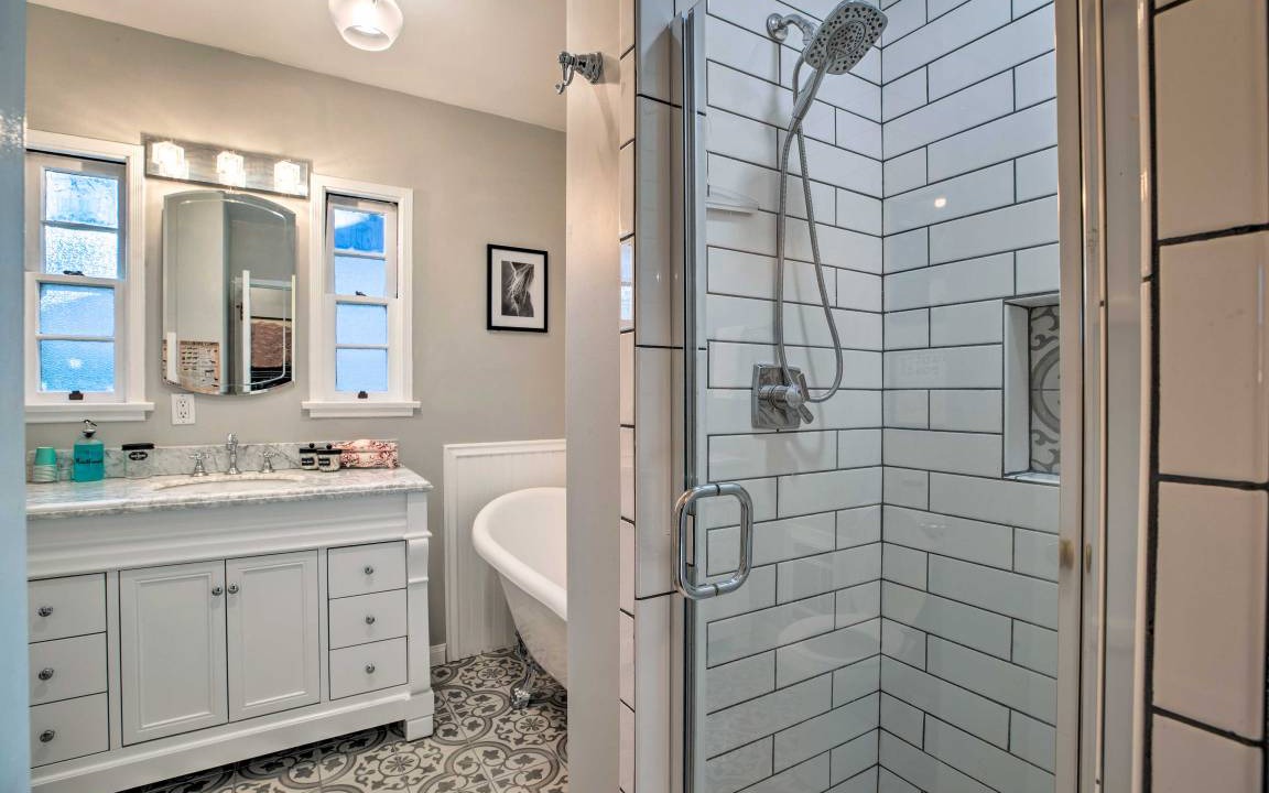 Photo of Bathroom in Bishop