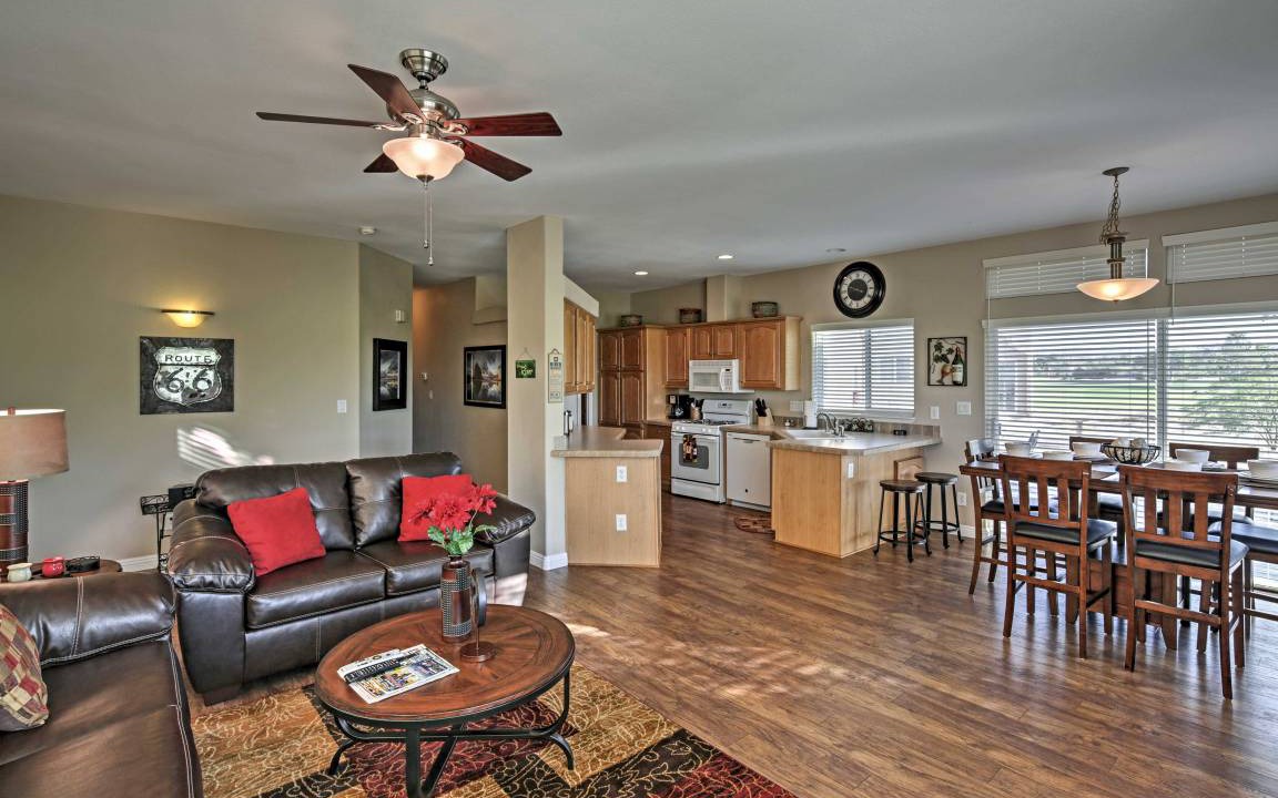 Photo of Livingroom in Needles