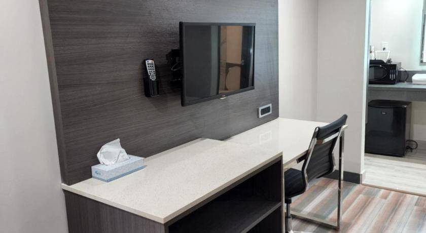 Photo of Bathroom in Northwest Anaheim