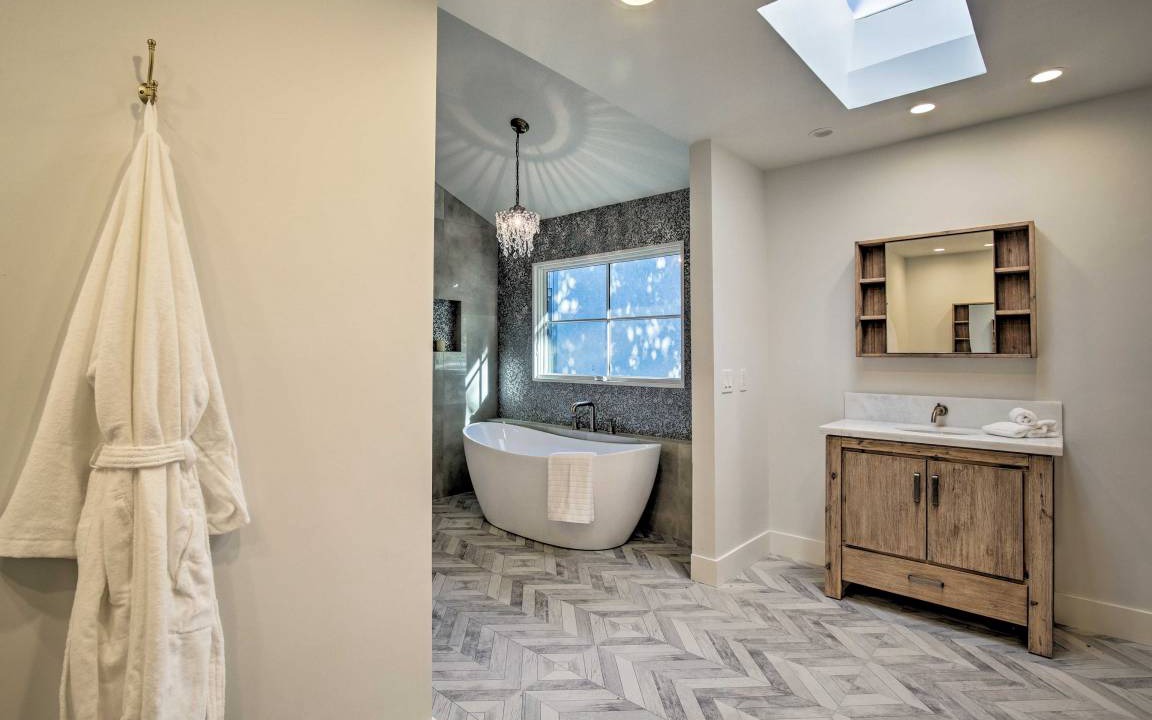 Photo of Bathroom in Valley Center