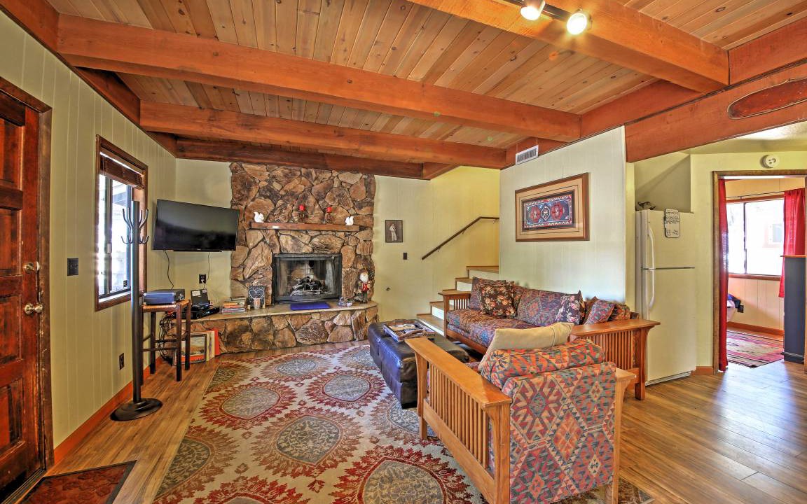 Photo of Livingroom in Big Bear City